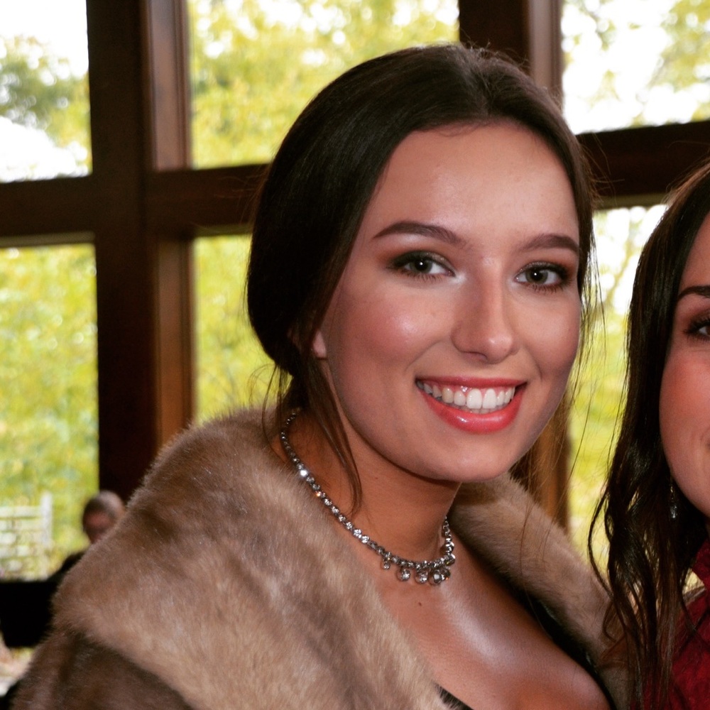 Meet your Posher, Carson Ann